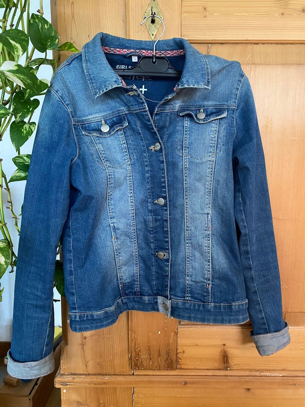 C&A Giacche & Cappotti: Jeansjacke Mädchen Gr. 170 – Usato da Riedholz venduto da lenibeni03 1
