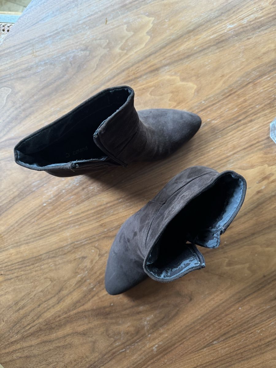 Scarpe da donna: Braune Wildleder Wedges Gr. 40 mit Keilabsatz – Usato da Elgg venduto da bea_9qzt 2