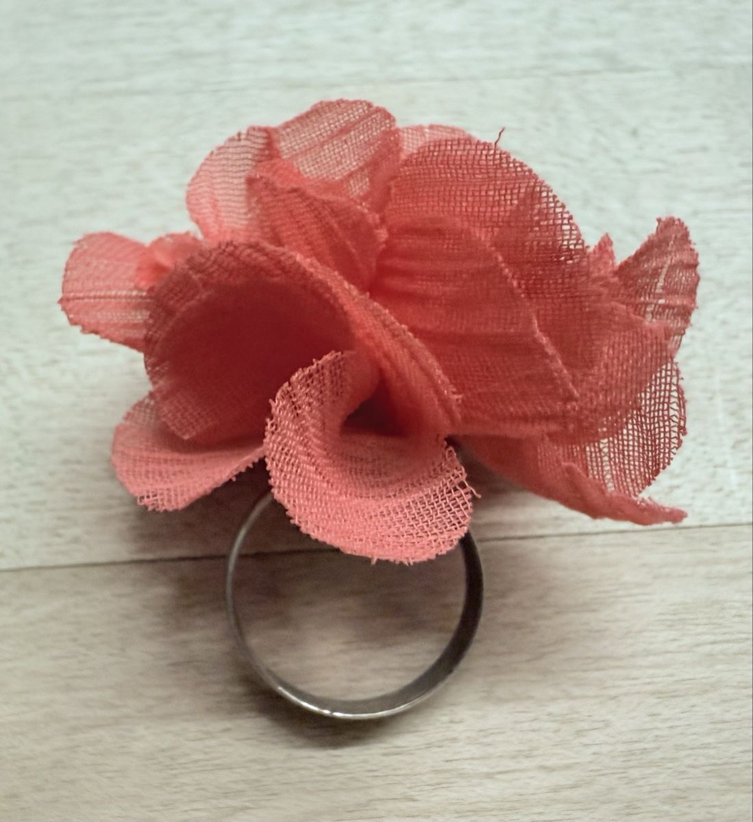Anelli: Ring mit Stoffblume, Grösse 18 mm Durchmesser🌸 – Nuovo (secondo la descrizione) da Lyss venduto da Sibella56 1