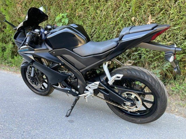 Yamaha Strada: Yamaha YZF125-A ab service – Usato da Vesin venduto da coccinelle313 3