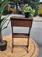 Petit meuble ancien en bois