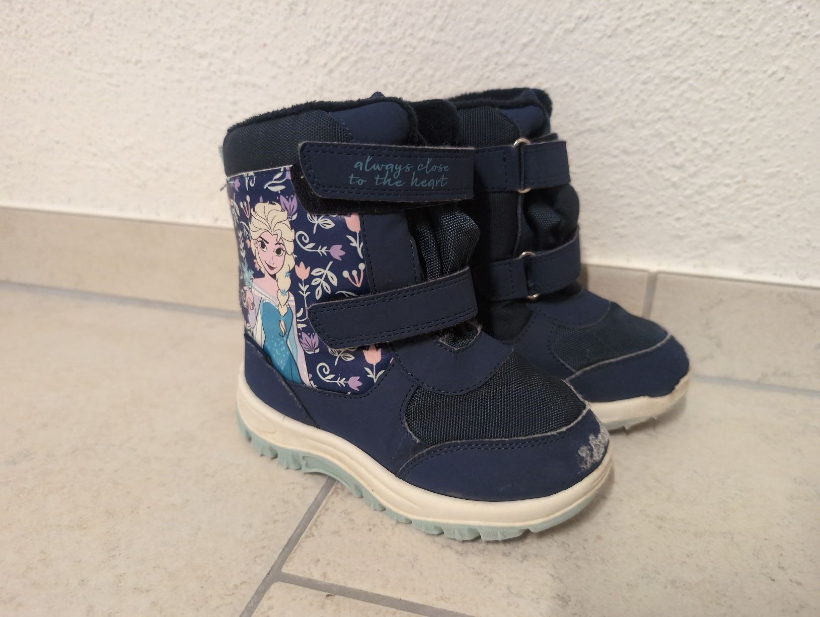 Dosenbach Scarpe per ragazze: Winterschuh Eiskönigin Elsa, Grösse 26 – Usato da Alberswil venduto da __colafroeschli__