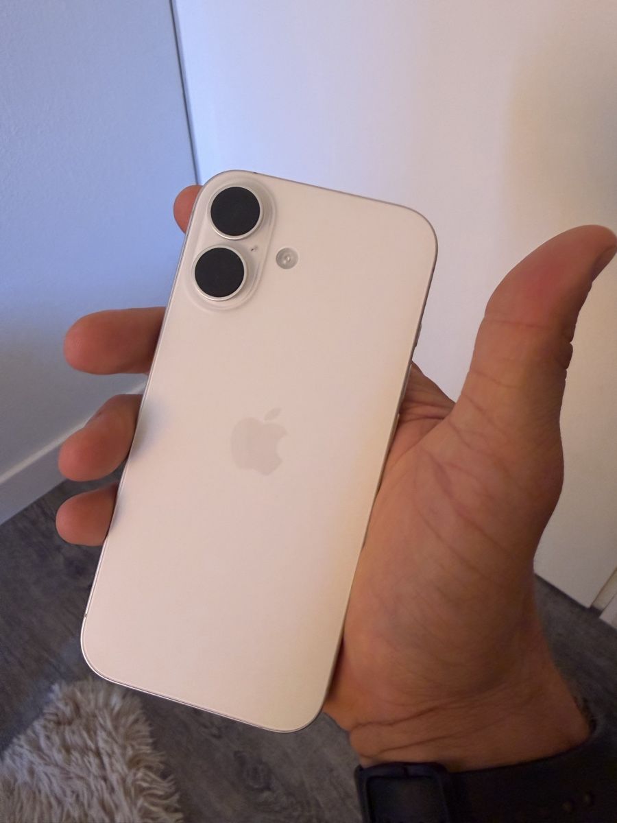 Apple Handys / Smartphones: Apple iPhone 17 256 GB White 6.30" Dual SIM 5G – Neu (gemäss Beschreibung) aus Wohlen AG von Bartosz91