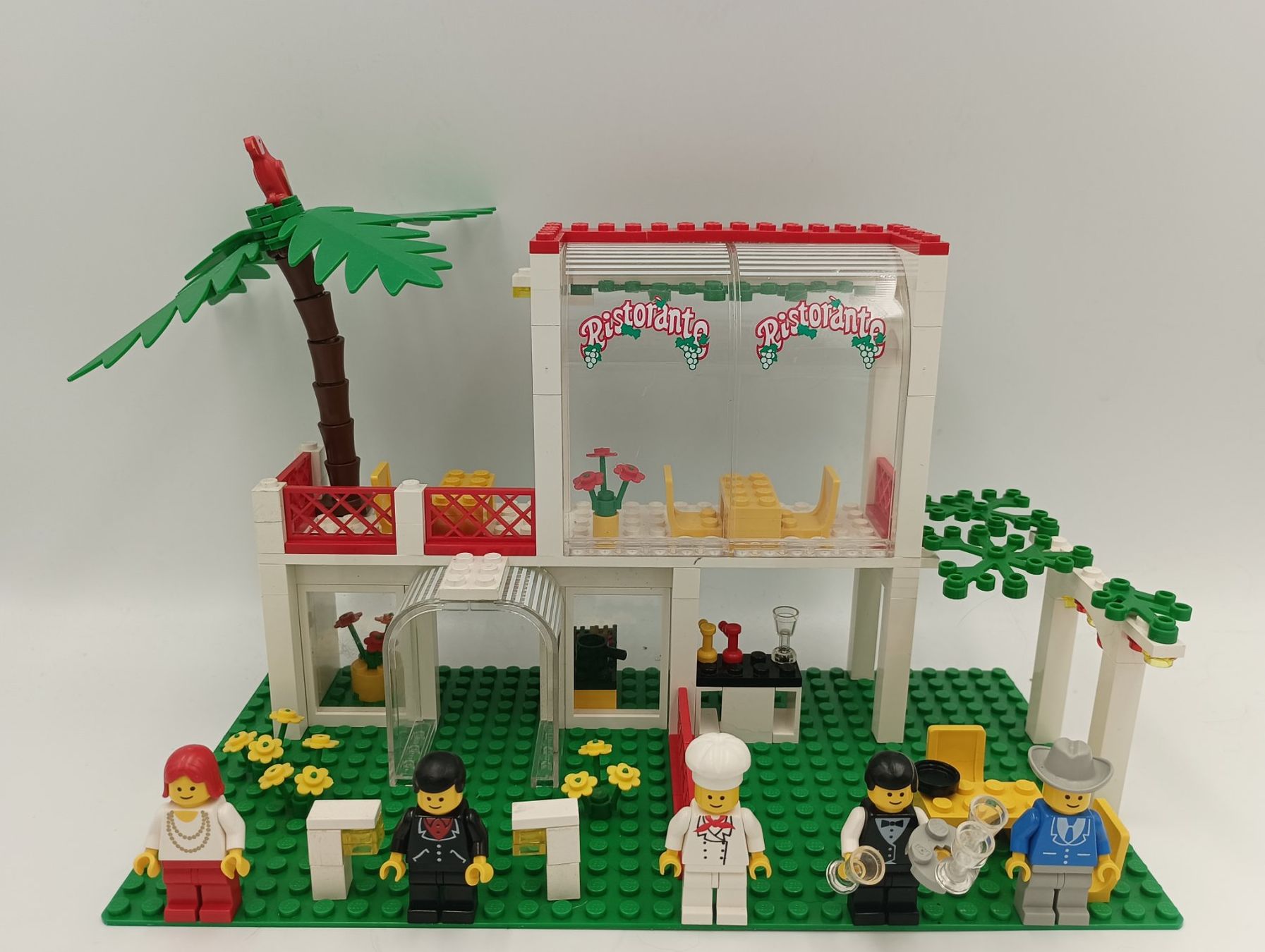 Lego Spielzeuge: 6376 Breezeway Café – Gebraucht aus Bremgarten AG von redstar69 1