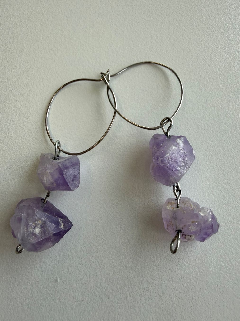 Orecchini pendenti & Orecchini a lobo: Handgemachte Ohrringe mit Amethyst Steinen, Modeschmuck – Usato da Oberhofen Thun'see venduto da ClaudiaKelesh