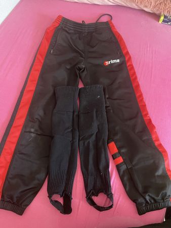 Erima Trainingshose mit Stulpen Grösse 150 gebraucht