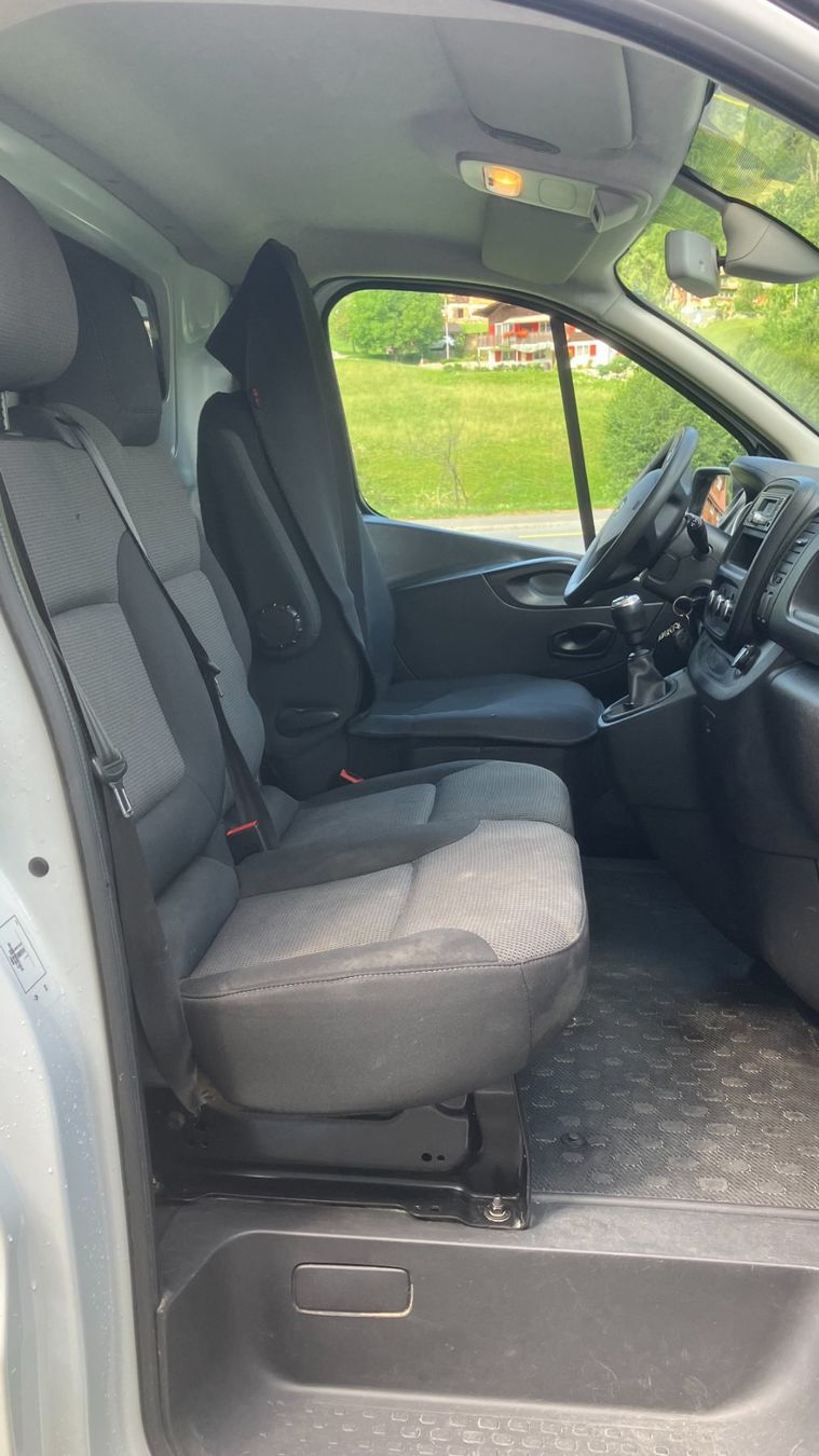 Renault Nutzfahrzeuge: Renault Trafic dCi120 – Gebraucht aus Ebnat-Kappel von lucydiamond 6