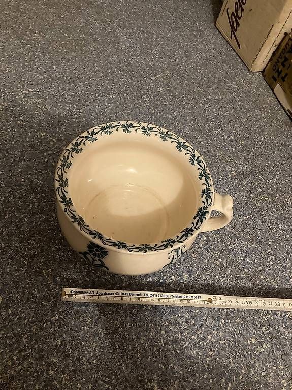 Vasen & Gefässe: Antico vaso da notte Villeroy & Boch – Gebraucht aus Origlio von Zeto.81 1