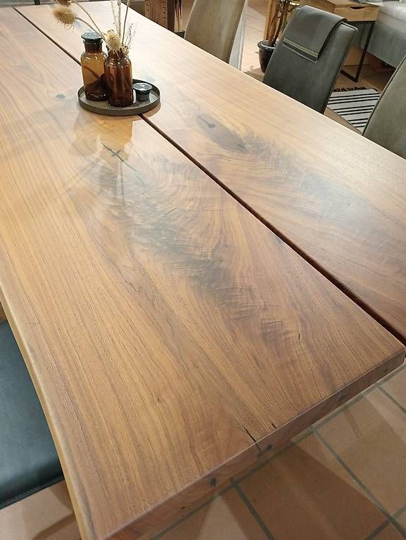 Tavoli: Esstisch 240cm Nussbaum – Usato da Wil SG venduto da troll_moebel 3
