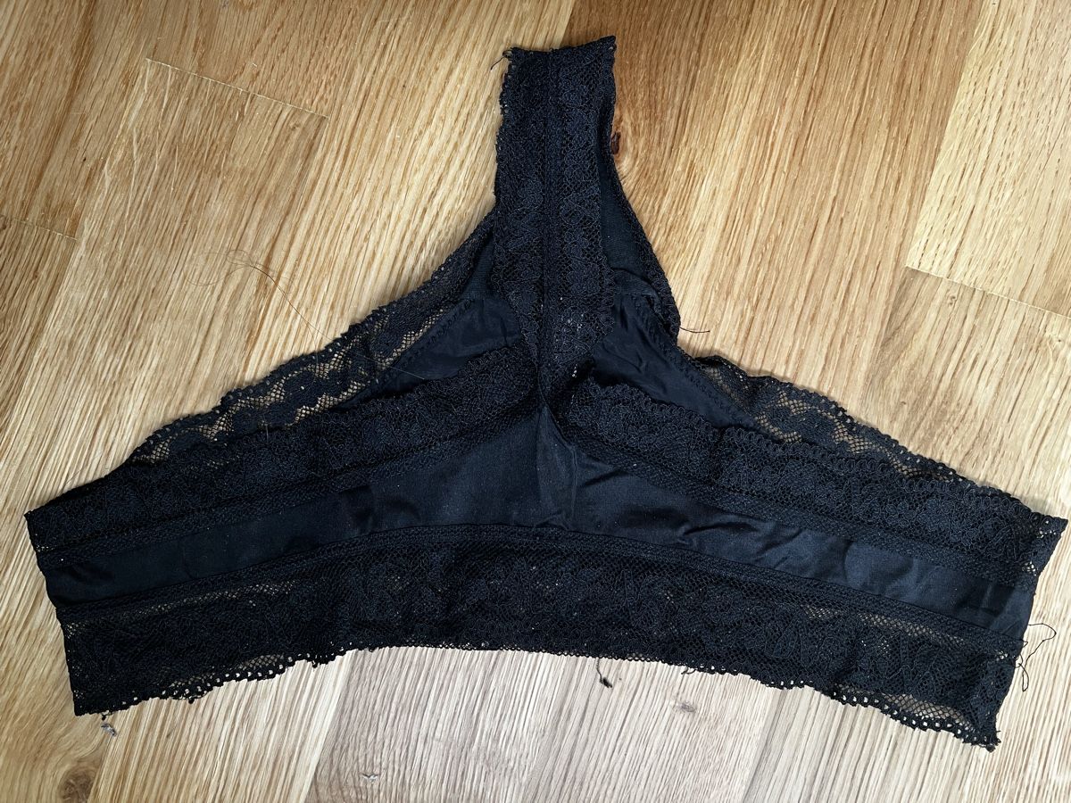 Victoria's Secret Altra biancheria intima: Victoria Secret String M – Nuovo (secondo la descrizione) da Muttenz venduto da Lisa_z 1