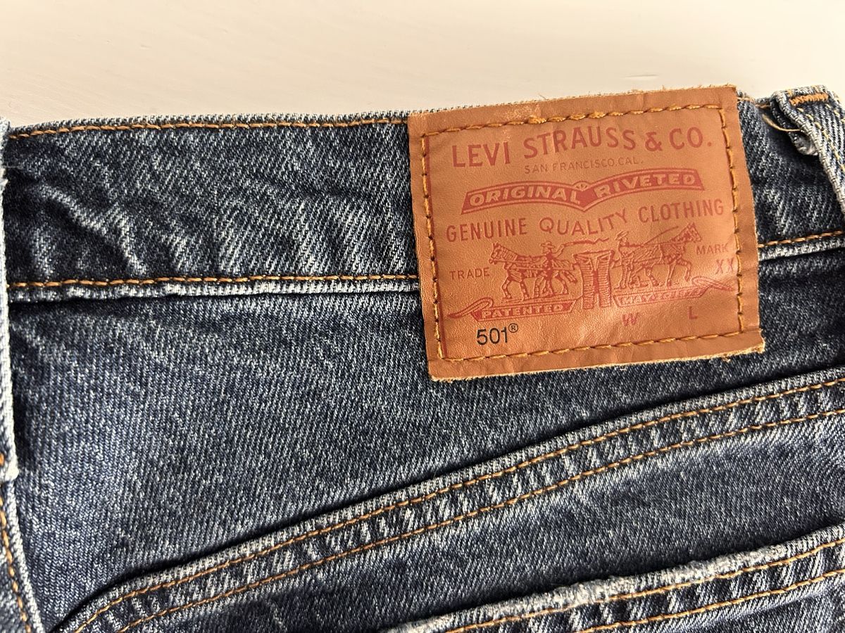 Levi's Jeans: Levi's 501 Damen Shorts, Grösse 27 – Usato da Brunnen venduto da luc_8fgh 3