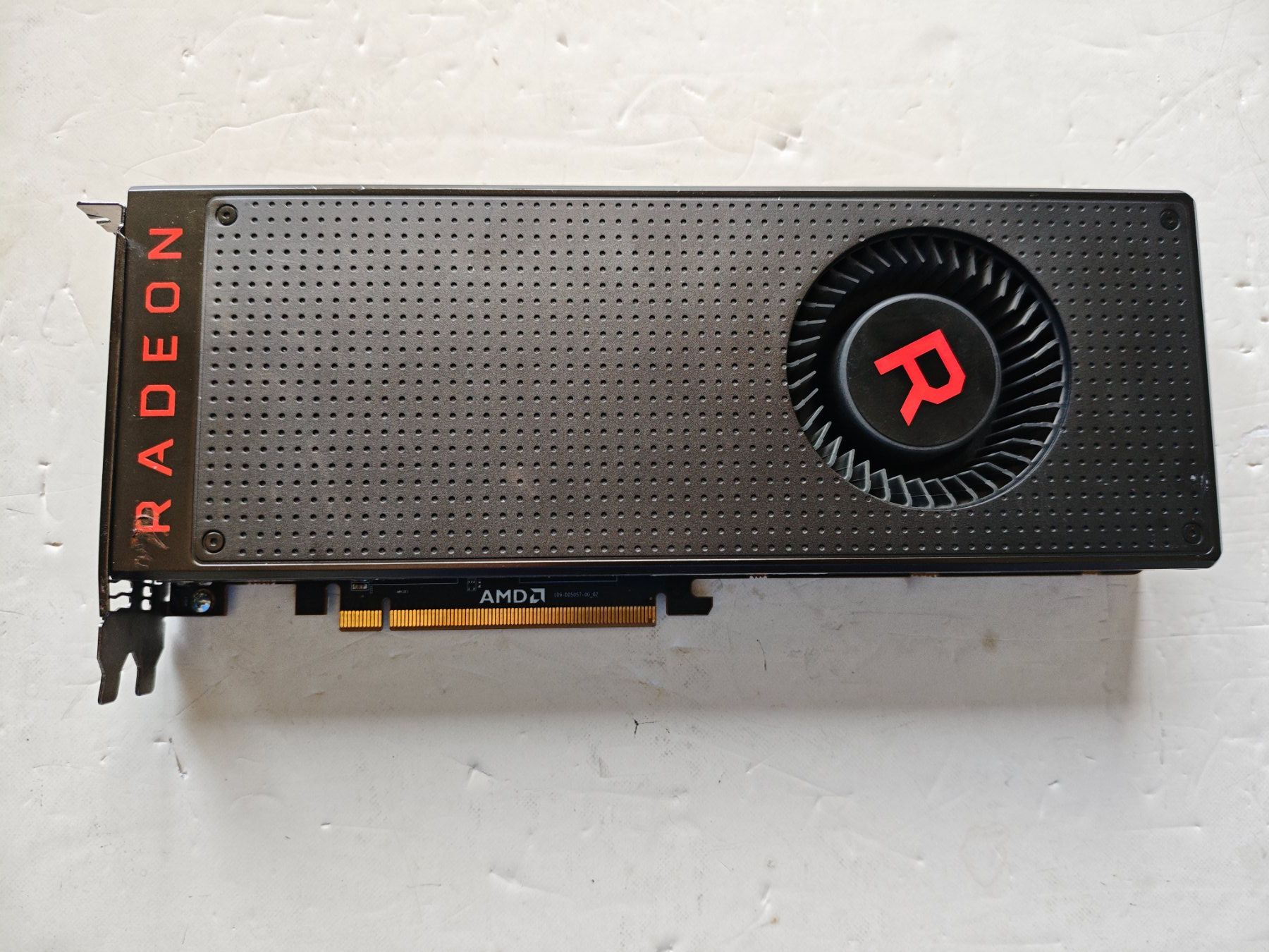 Amd Schede grafiche: AMD Radeon Vega 64 – Usato da Dübendorf venduto da tho_v2cs
