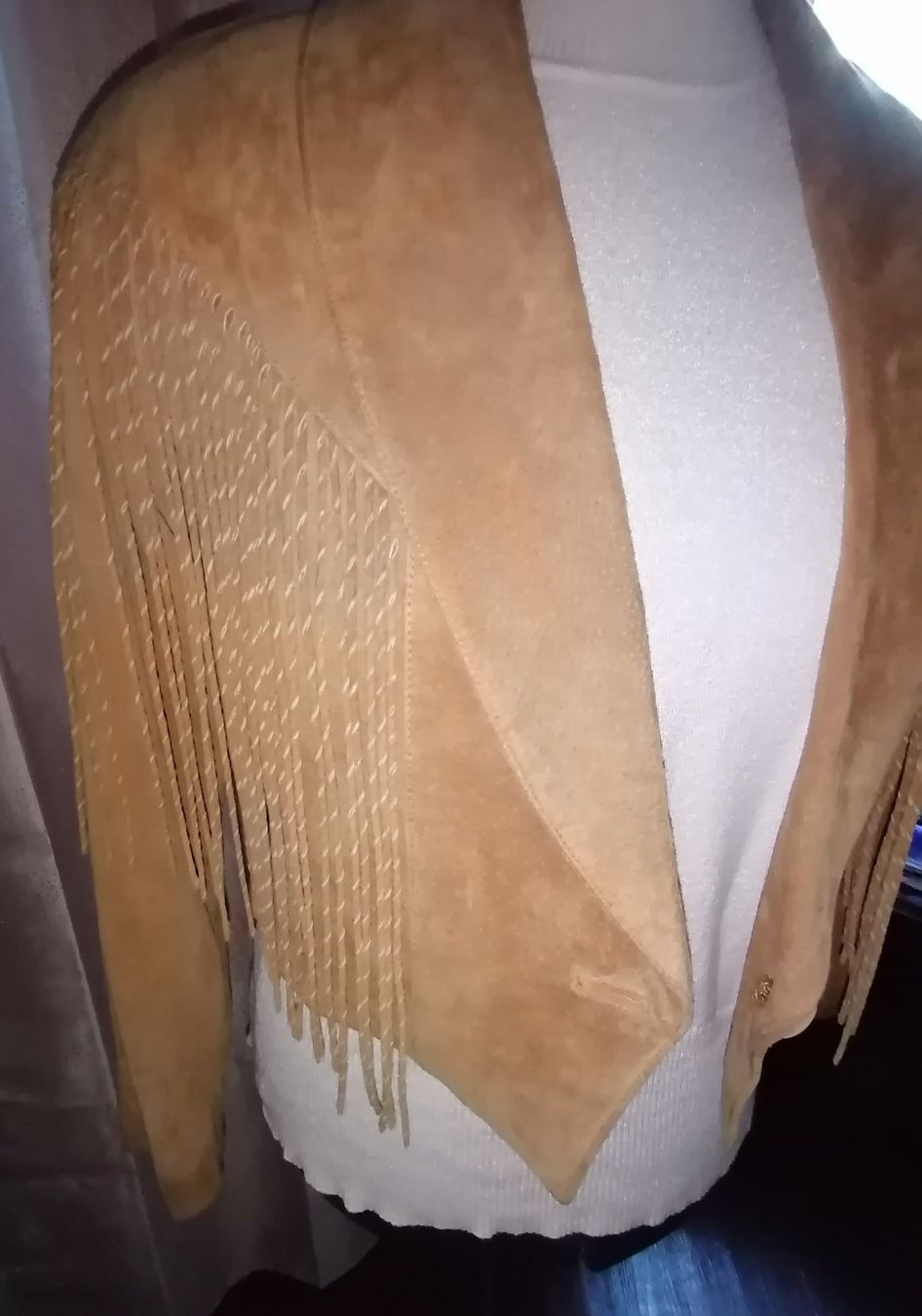 Giacche: beeindruckende Retro Leder-Jacke mit Fransen – Usato da Corcelles-près-Payerne venduto da RxOne_Krs 3
