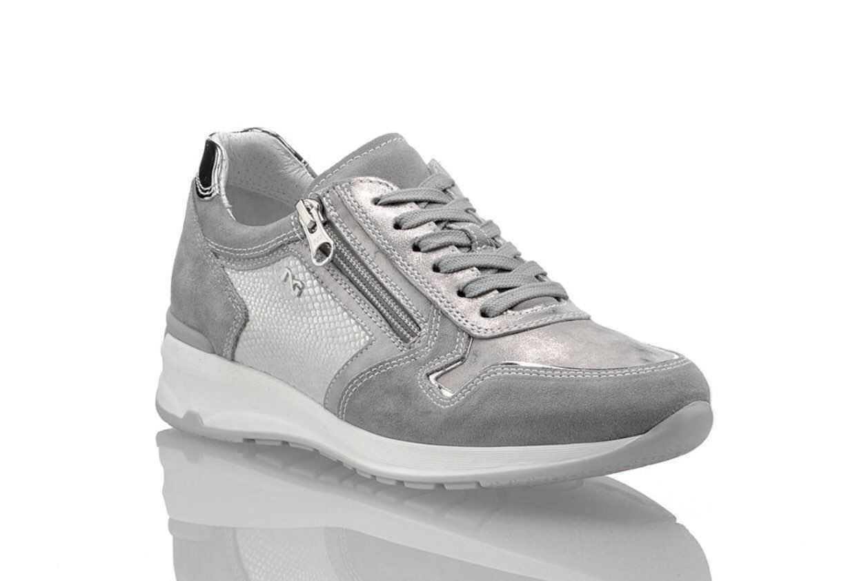 Scarpe da donna: Sneaker -  NERO GIARDINI  Grösse 41 NEU – Nuovo e nell'imballaggio originale da Adliswil venduto da atram57