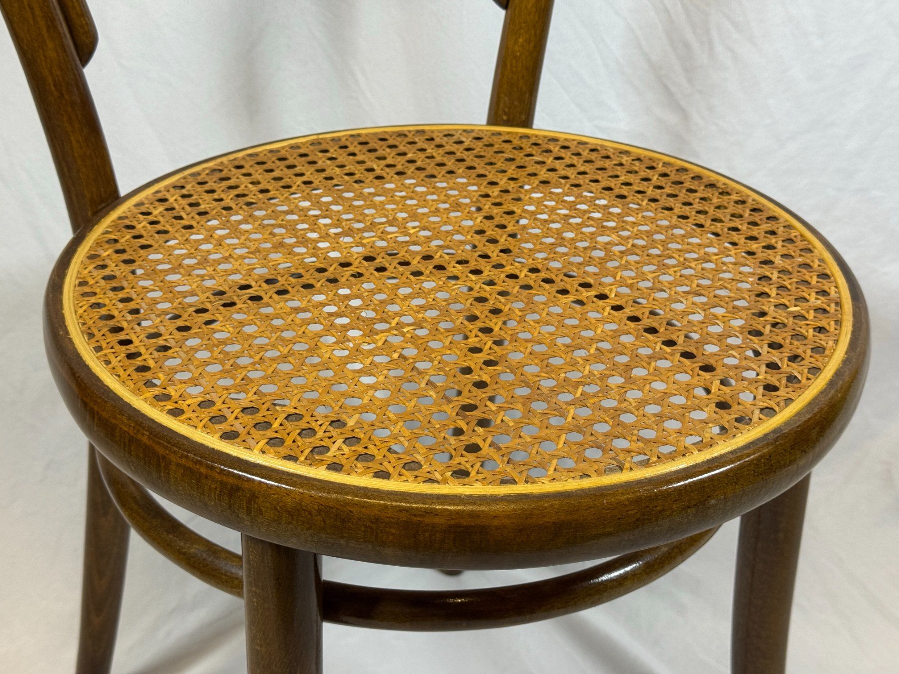 Stühle: Ancienne chaise en bois et cannage – Gebraucht aus Tramelan von lolopat 6