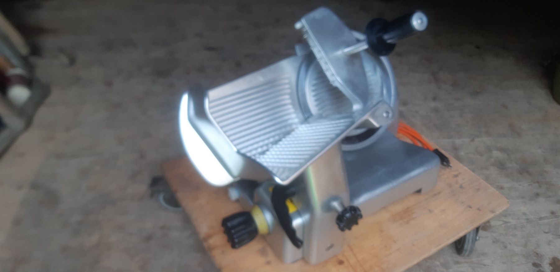 Elettrodomestici da cucina: Wenk Aufschnittmaschine – Usato da Wolfhalden venduto da Quiria68