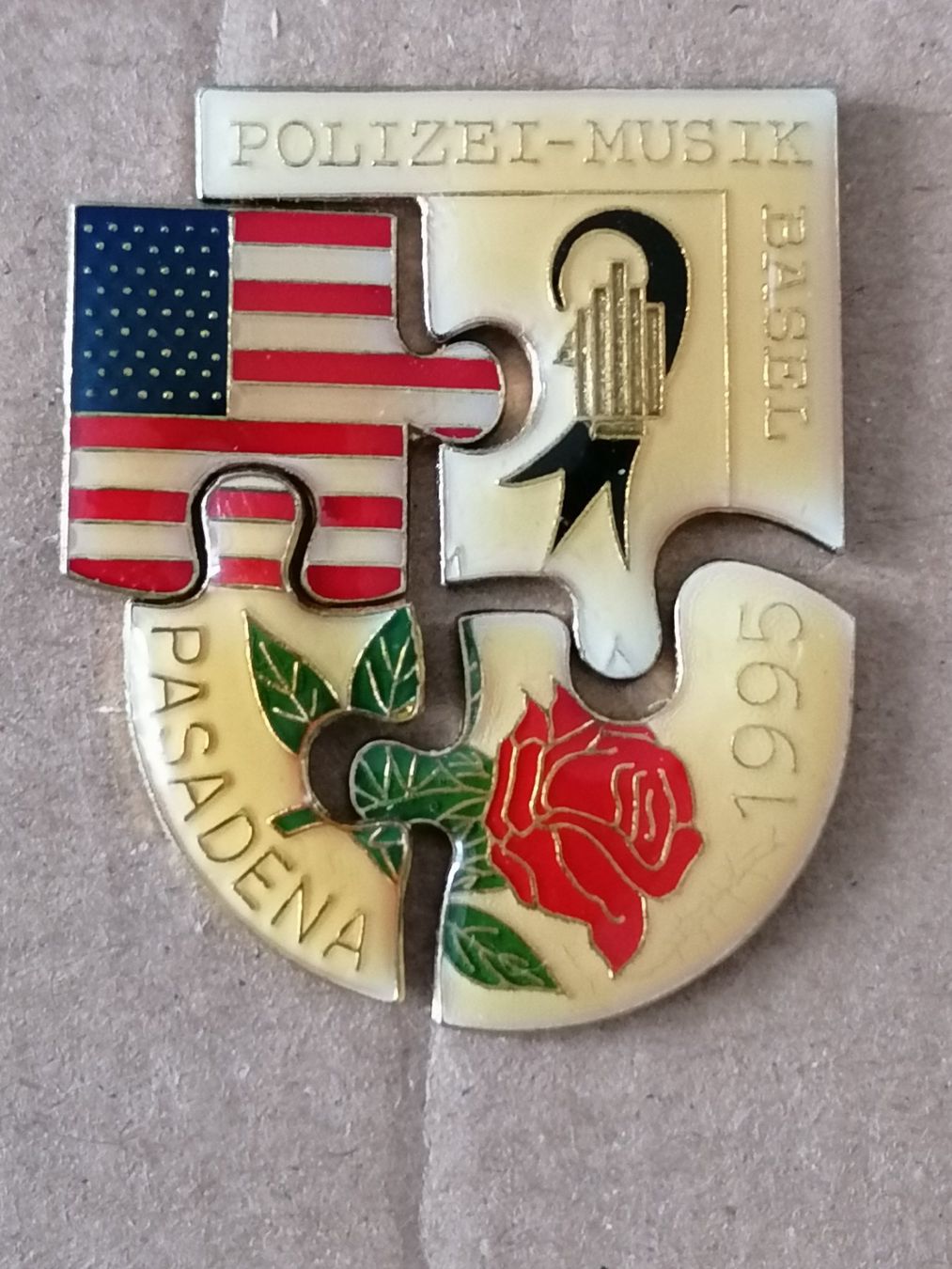 Basler Placchette & Badge: Pin - Polizei Musik Basel Pasadena 1995 – Usato da Basel venduto da vintagecollector