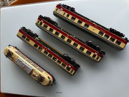 Märklin Elektrolokomotive Br 103  mit 3 Wagen  H0