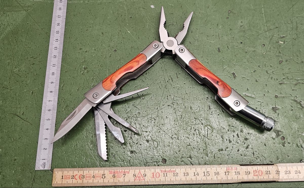 Tutti gli attrezzi: Multitool mir Holzgschale, neuwertig – Usato da Burgdorf venduto da gbergler33