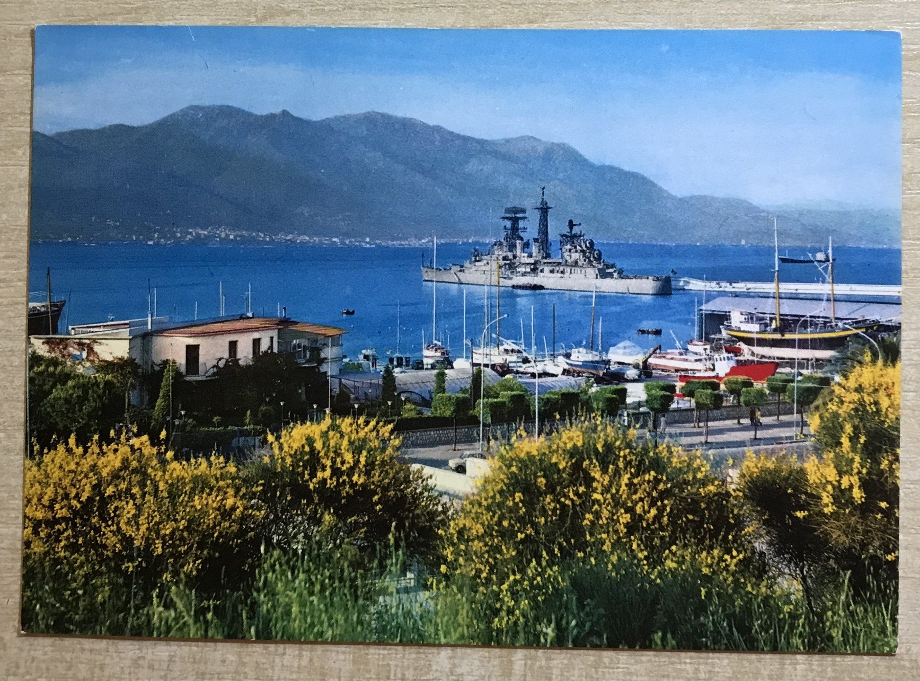 Cartoline postali: KREUZER SPRINGFILED IM KRIEGSHAFEN – Usato da Ostermundigen venduto da Kari1937