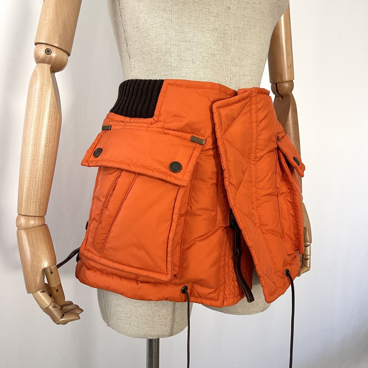 Dsquared2 Gonne: DSQUARED Down Skirt – Nuovo (secondo la descrizione) da Emmen venduto da Avviivva_Com2023 1