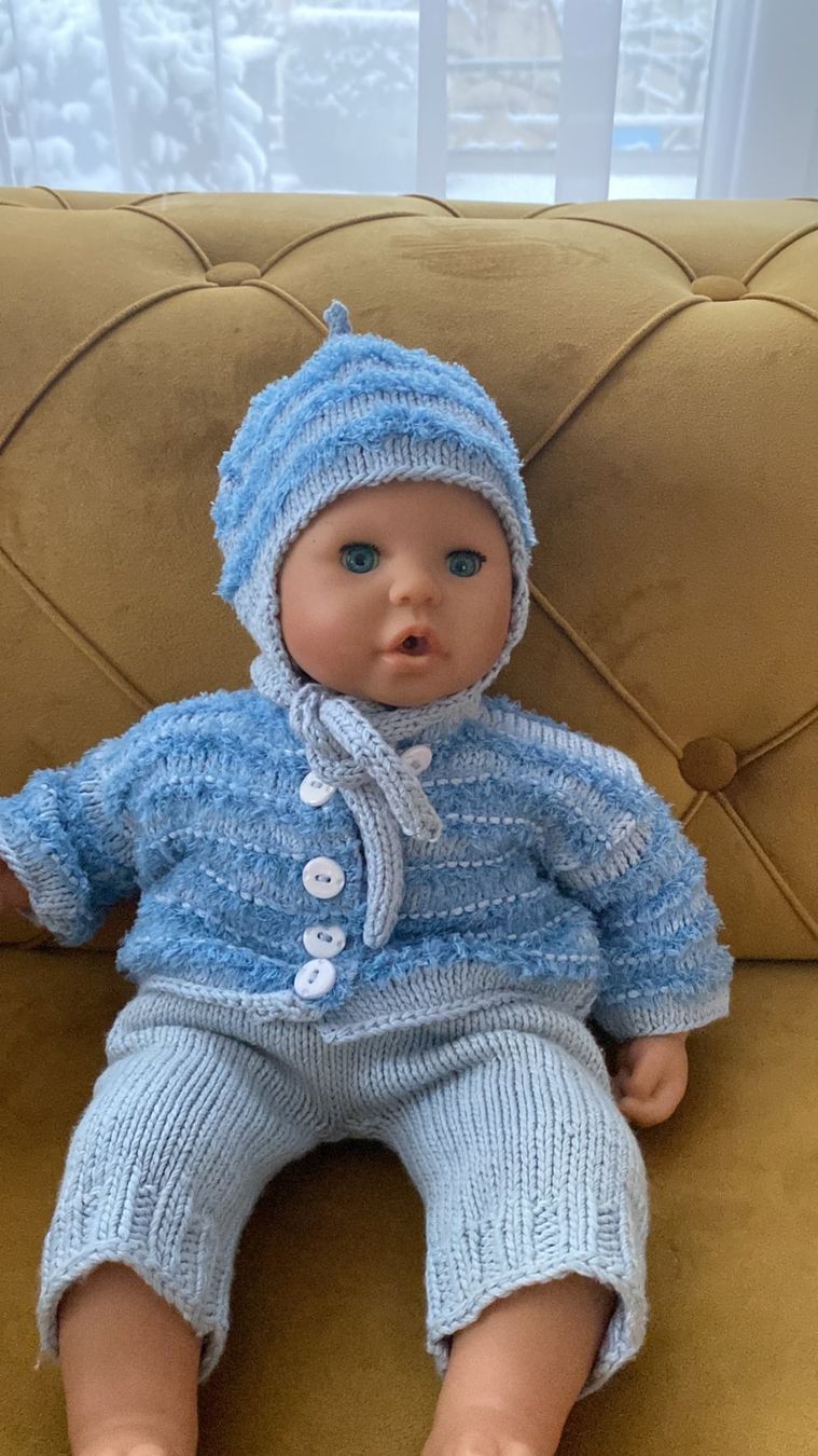 Poupées: gestrickte Puppen Kleider, handarbeit – D'occasion à Dagmersellen par Arcticsnow2017 5