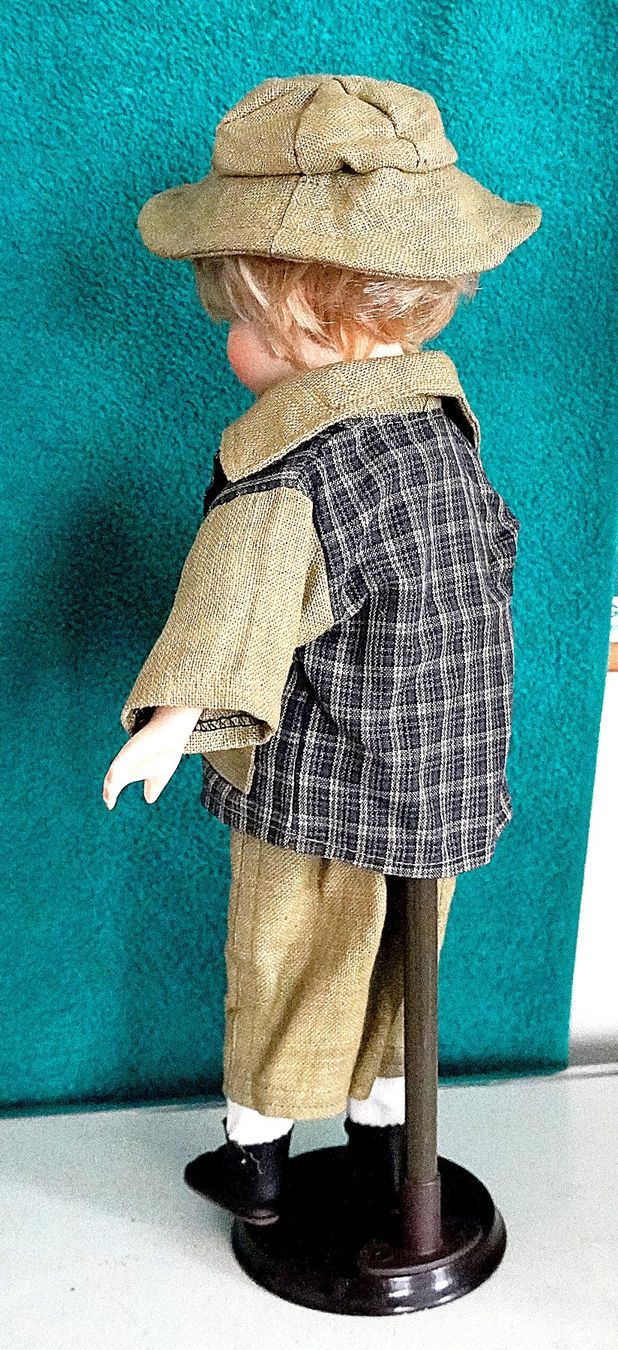 Bambole: Puppe Junge mit schönen Kleidern – Usato da Baar venduto da 2cvbaar 3