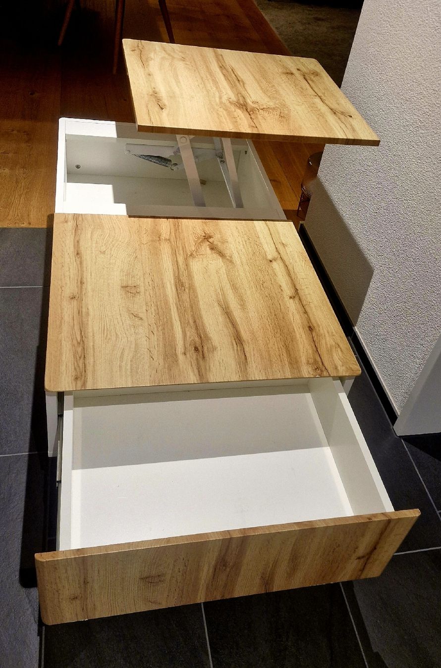 Tavoli: Couchtisch  – Usato da Ruswil venduto da chr_5dpb 3
