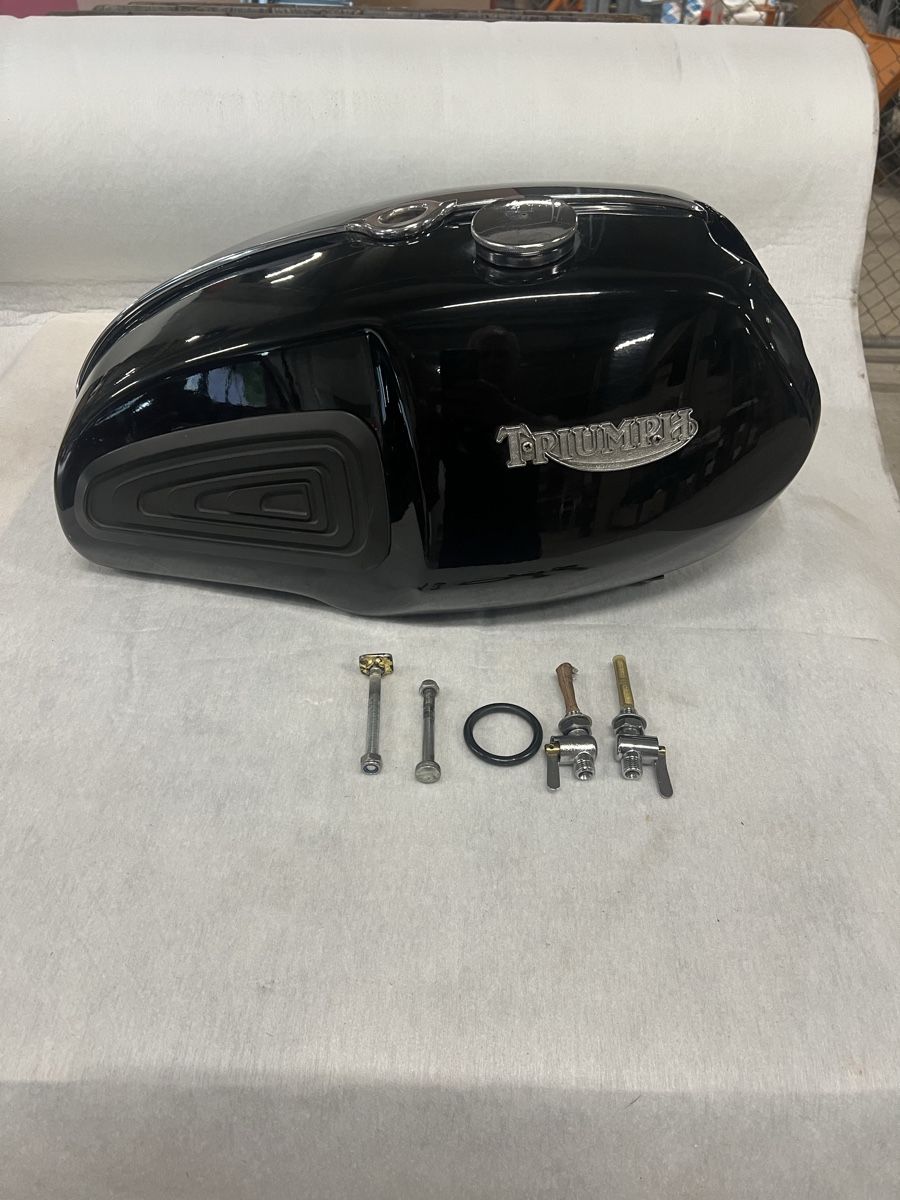 Triumph Accessori per altri veicoli: Triumph T140 Stahltank – Usato da Zürich venduto da Pan-Europ 1