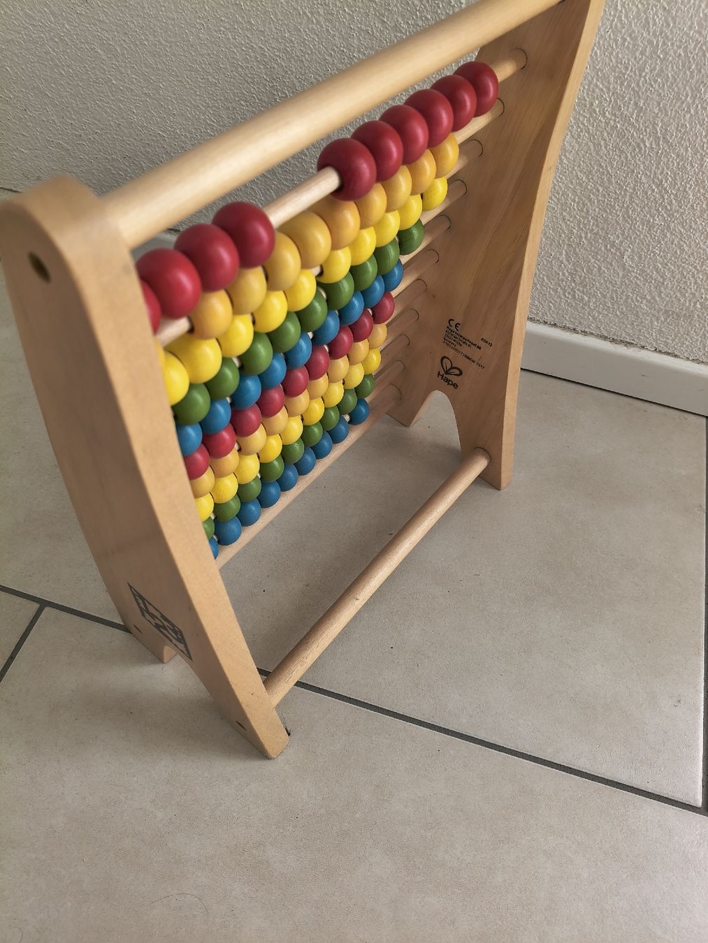 Hape Spielzeuge: HAPE Regenbogen Holzabakus – Gebraucht aus Emmenbrücke von prise81 1