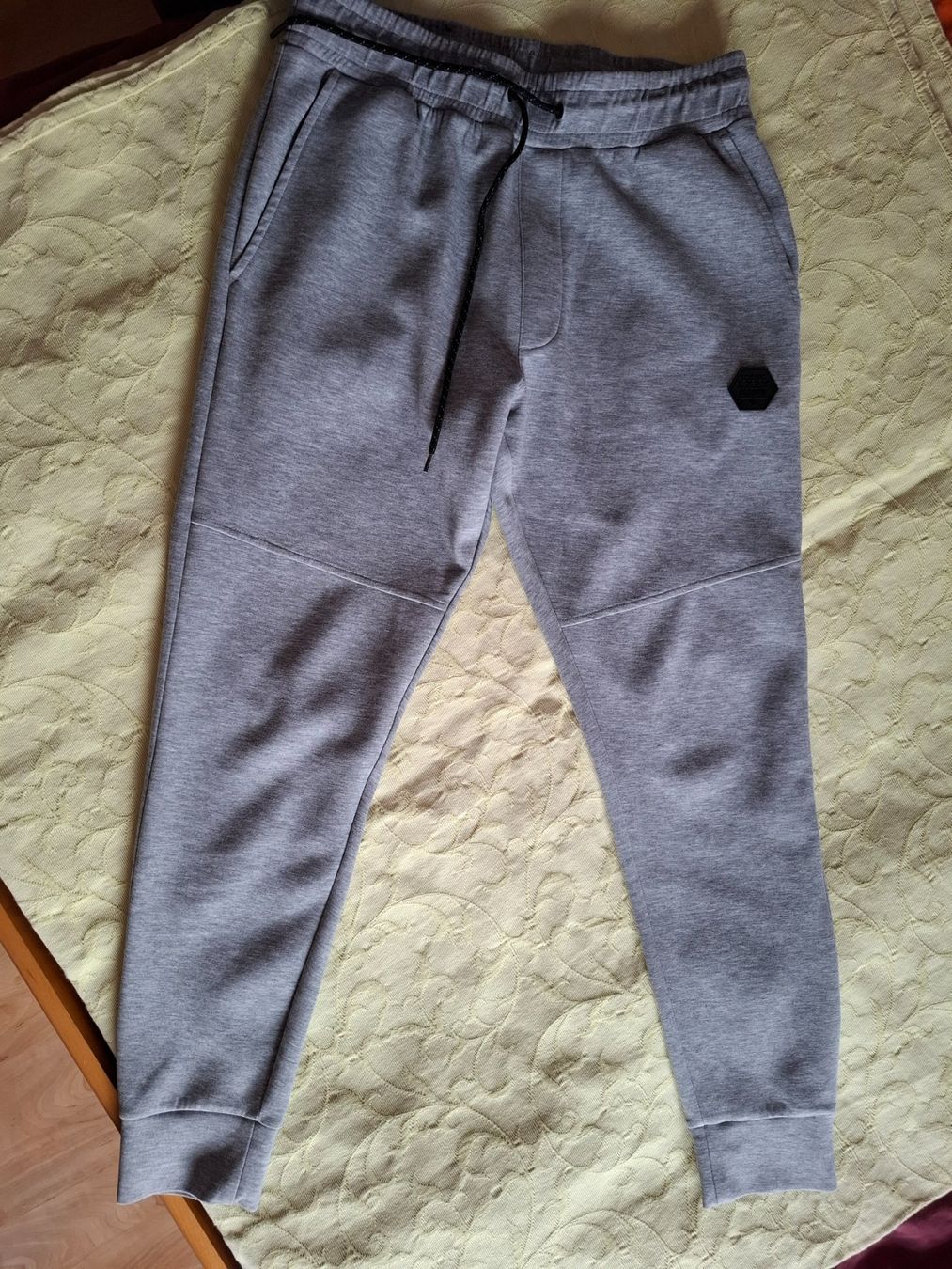 Pantaloni: Trainerhose M Grau NewYorker – Usato da St.Gallen venduto da LaMiSa 3