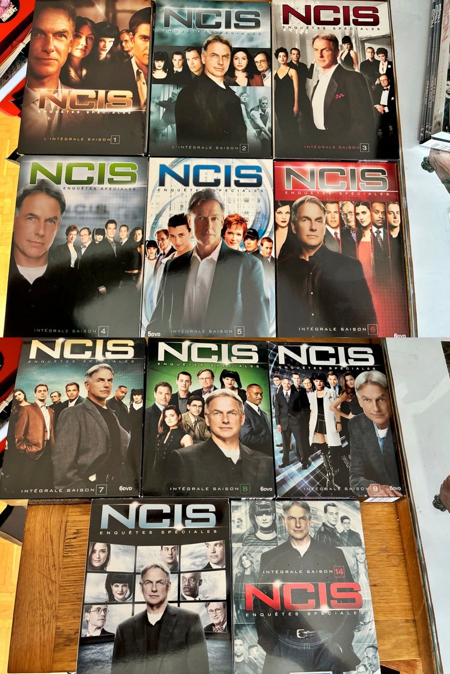 Tutti i DVDs: NCIS - Saisons 1 a 10 + 14 (Coffrets DVD) – Usato da Vevey venduto da zecollector