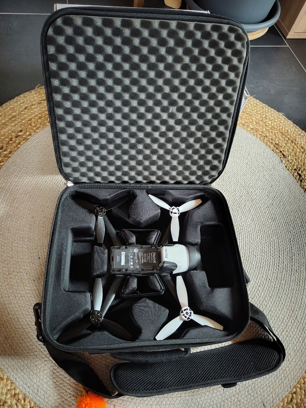 Parrot Modellismo RC: Parot DJI Bebop 2 +Skycontroler  – Nuovo (secondo la descrizione) da Salvan venduto da crazy_dav7 3
