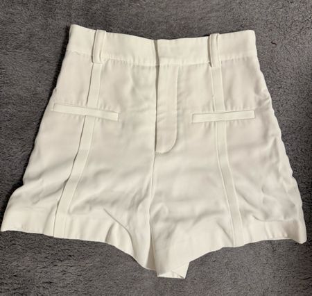 Short Zara blanc taille XS