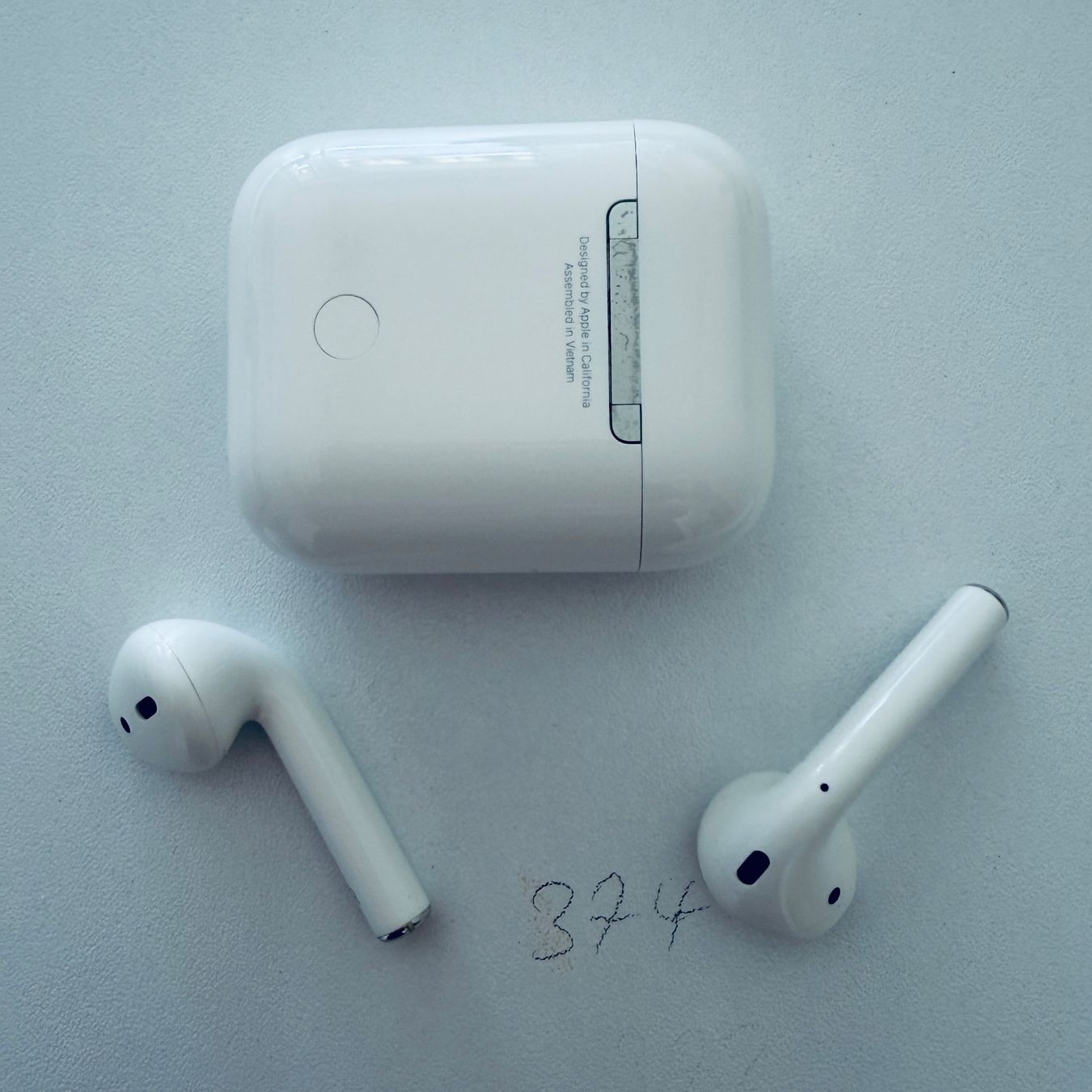 Apple Kopfhörer: Original Apple AirPods 2 Gen. Wireless Kopfhörer & Case – Gebraucht aus Basel von MY.AIRPODS.SHOP 5