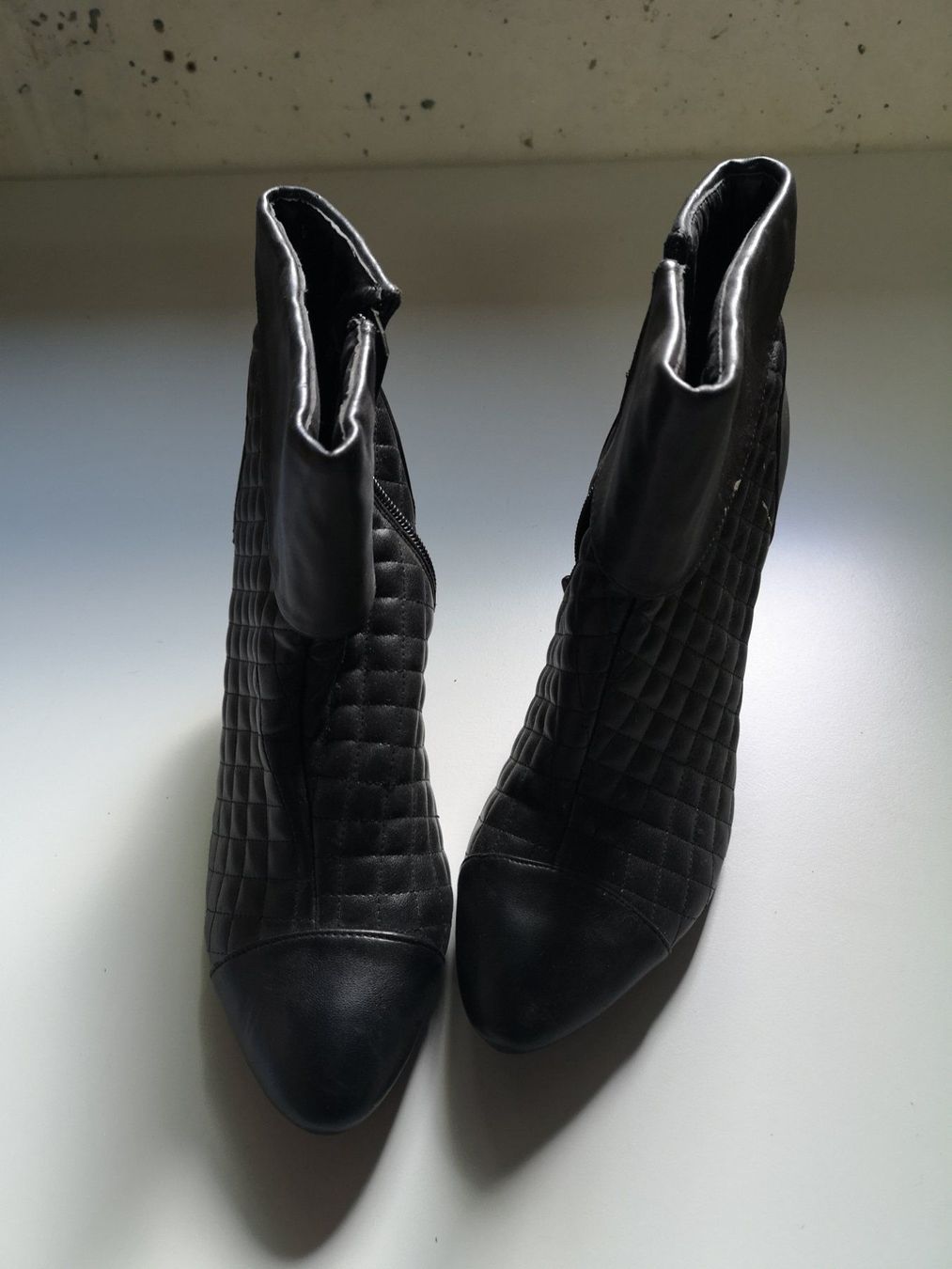 Scarpe da donna: Stilettos schwarz getragen Gr. 40 – Usato da Rothrist venduto da GIWALD 1