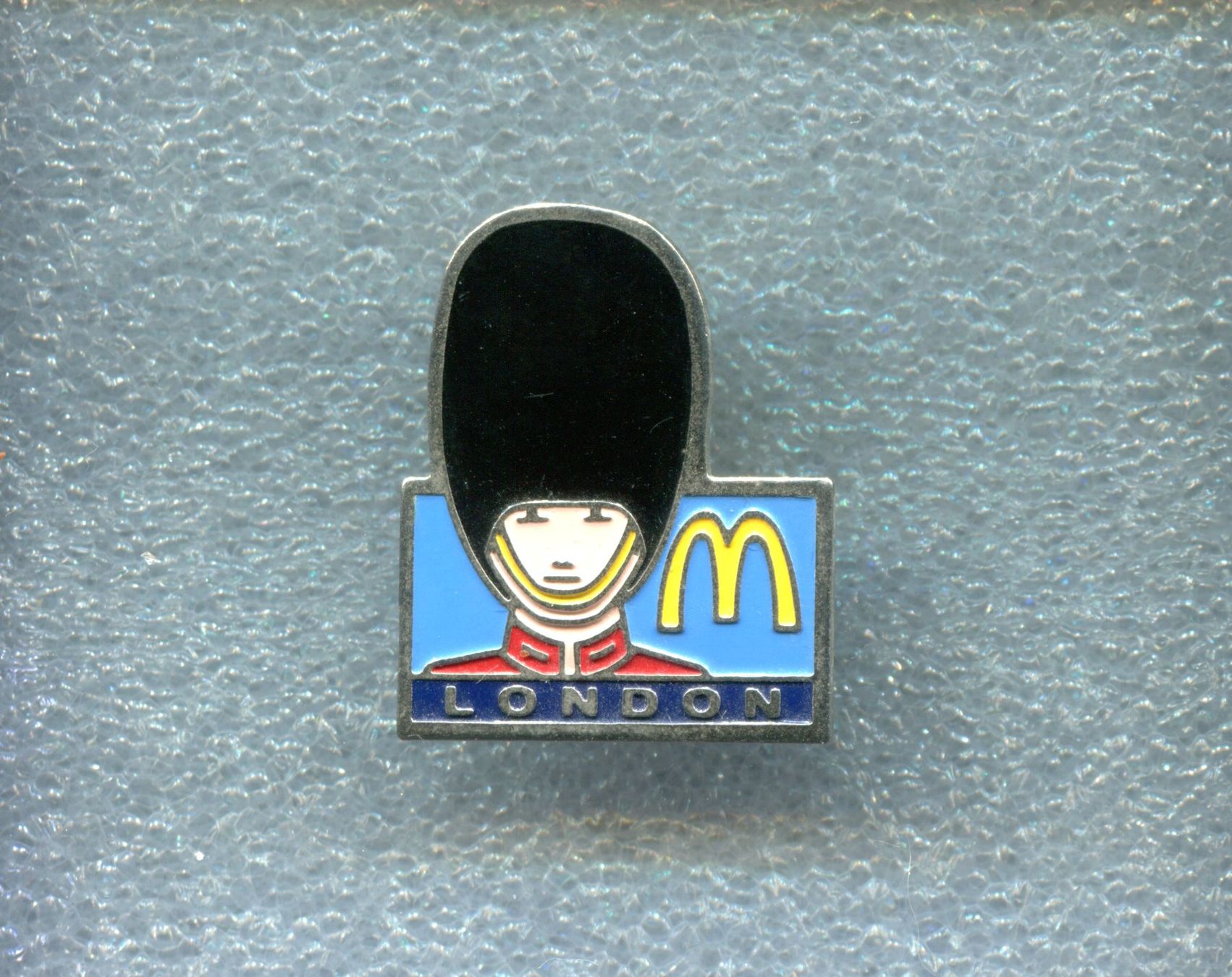 Mc Donald's Placchette & Badge: Mc Donald's  LONDON – Usato da Winterthur venduto da Sammleroase