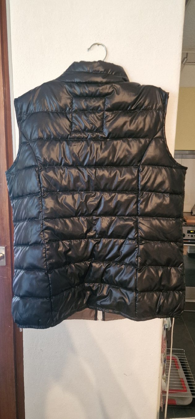 Gilets & Westen: Steppweste Damen schwarz Grösse 42 – Gebraucht aus Romanshorn von REALJessiB 2
