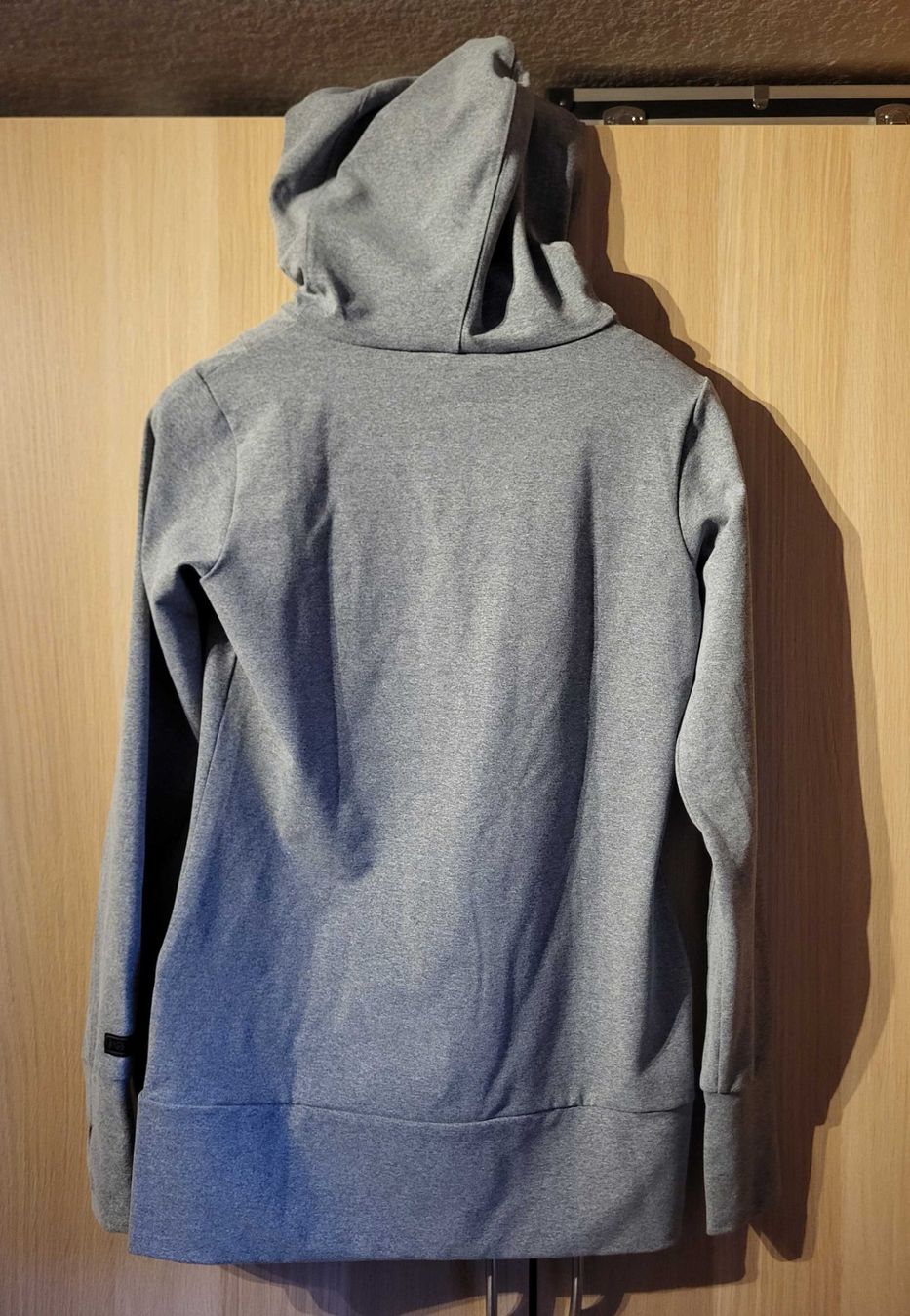 Maglioni & Felpe: Volcom Degsin Hoodie M – Nuovo (secondo la descrizione) da Mühlethurnen venduto da smicho 1
