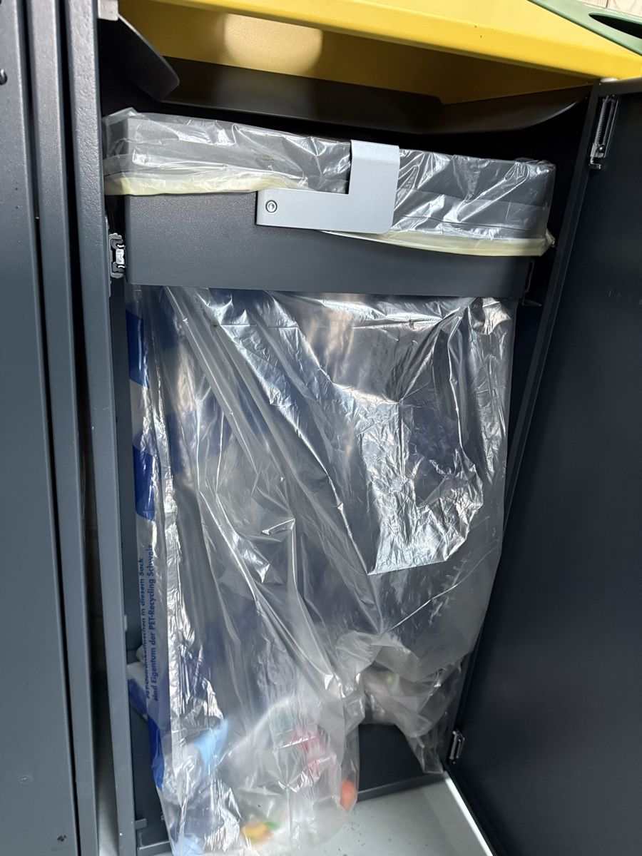 Poubelles: Mülltrenner 110L Pet Dosen oder Müll wird einzeln verkauft! – D'occasion à Wolfwil par RESTPOSTEN-Engros1 6