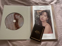 TWICE Feel Special album + photocards! Great condition