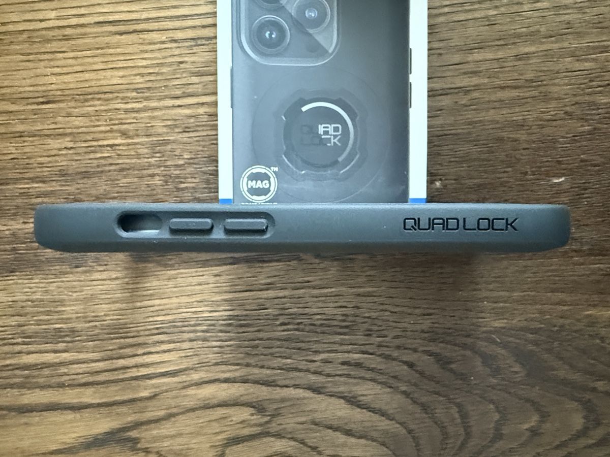 Quad Lock Coques & Protection écran: Quad Lock Mag Case iPhone 14 Pro neu – D'occasion à Luzern par Roeschuko 5