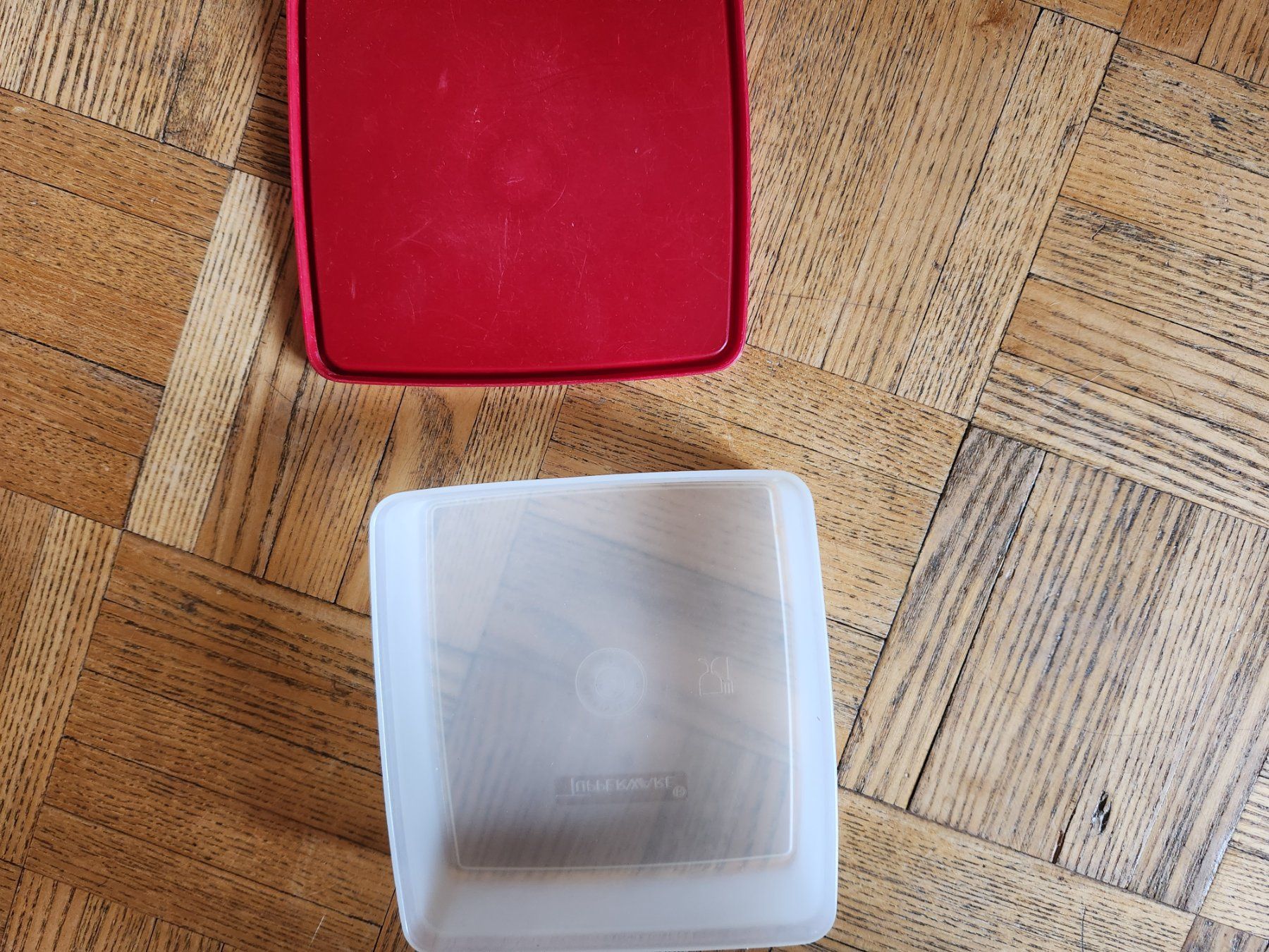 Tupperware Recipients et similaires: Tupperware Sandwich Behälter Porto Fr.4.- – D'occasion à Gstaad par Meiel2020 2