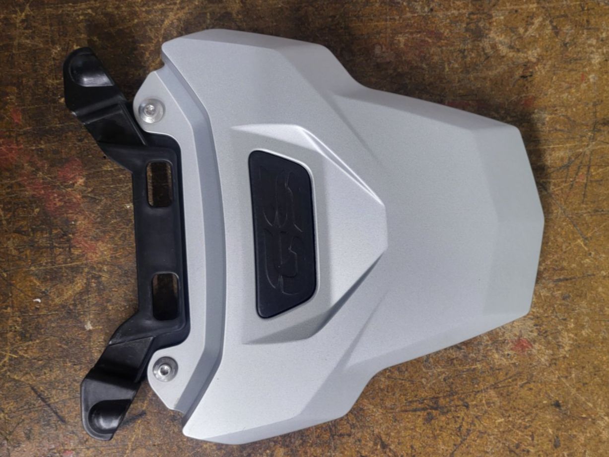 Tutti i ricambio per moto: Cache-bagages moto BMW GS – Usato da Versoix venduto da Dragi1201