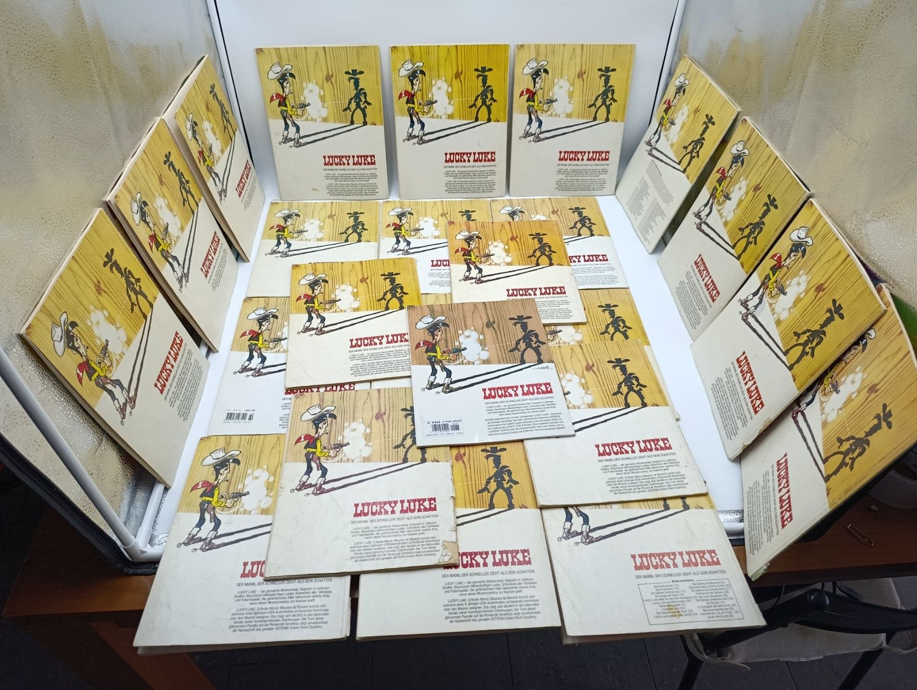 Fumetti: 24x Lucky Luke Comic Konvolut Delta – Usato da Wil SG venduto da Donaldus 2