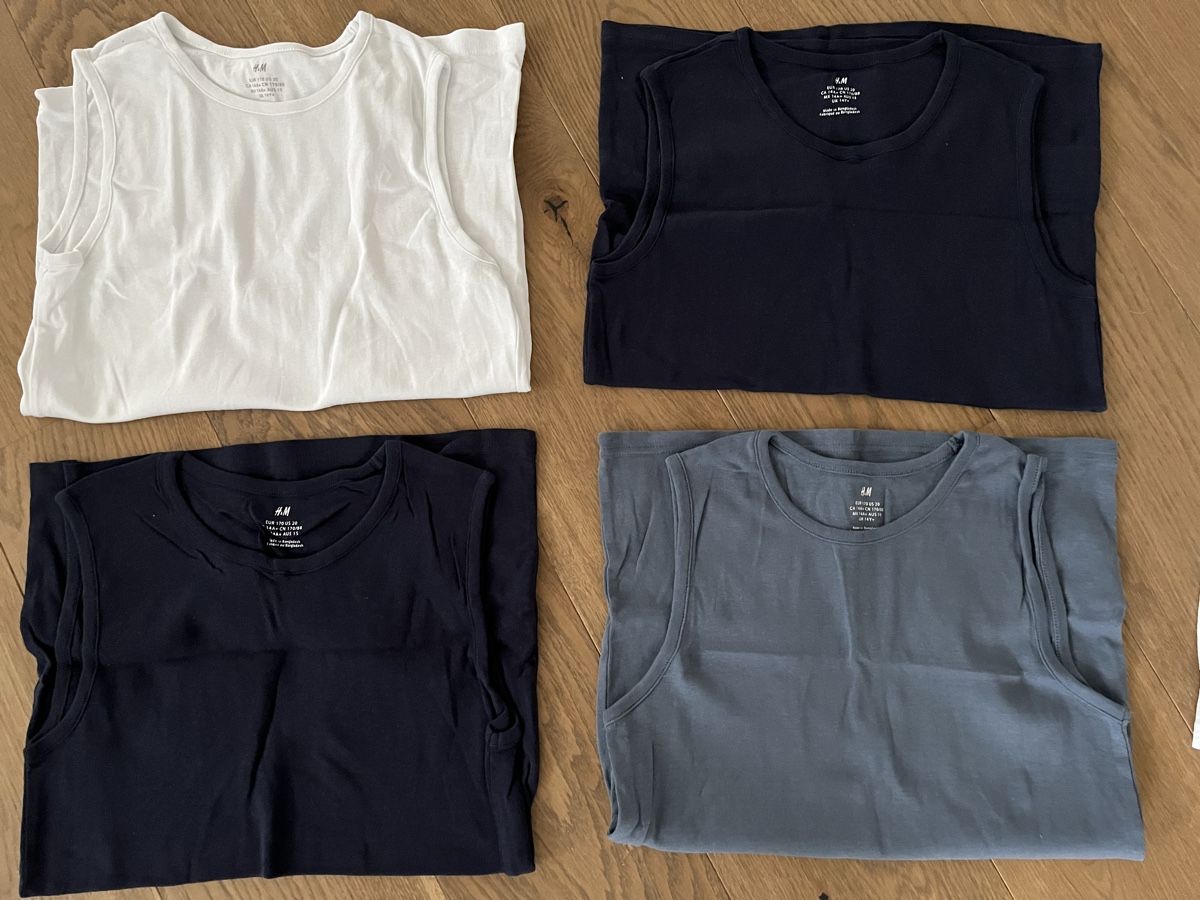 H&M Biancheria intima: 5 Unterhemden H&M Grösse 170 – Usato da Küttigen venduto da csei 2