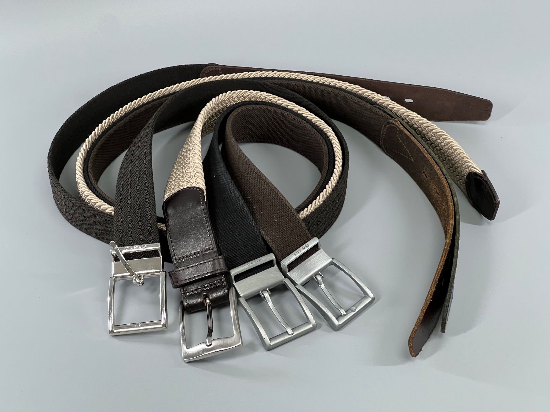 Cinture: Gürtel-Set für Herren, flexibel – Usato da Sennhof venduto da Johnbest 1