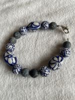Blau-graues Armband mit Keramik-Perlen