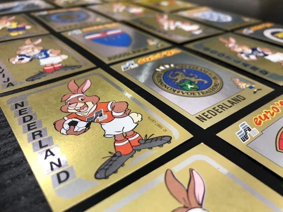 Panini Carte collezionabili: PANINI EM 1992 SET WAPPEN x18 MINT NEW – Nuovo e nell'imballaggio originale da Thalwil venduto da mypaniniworld 3