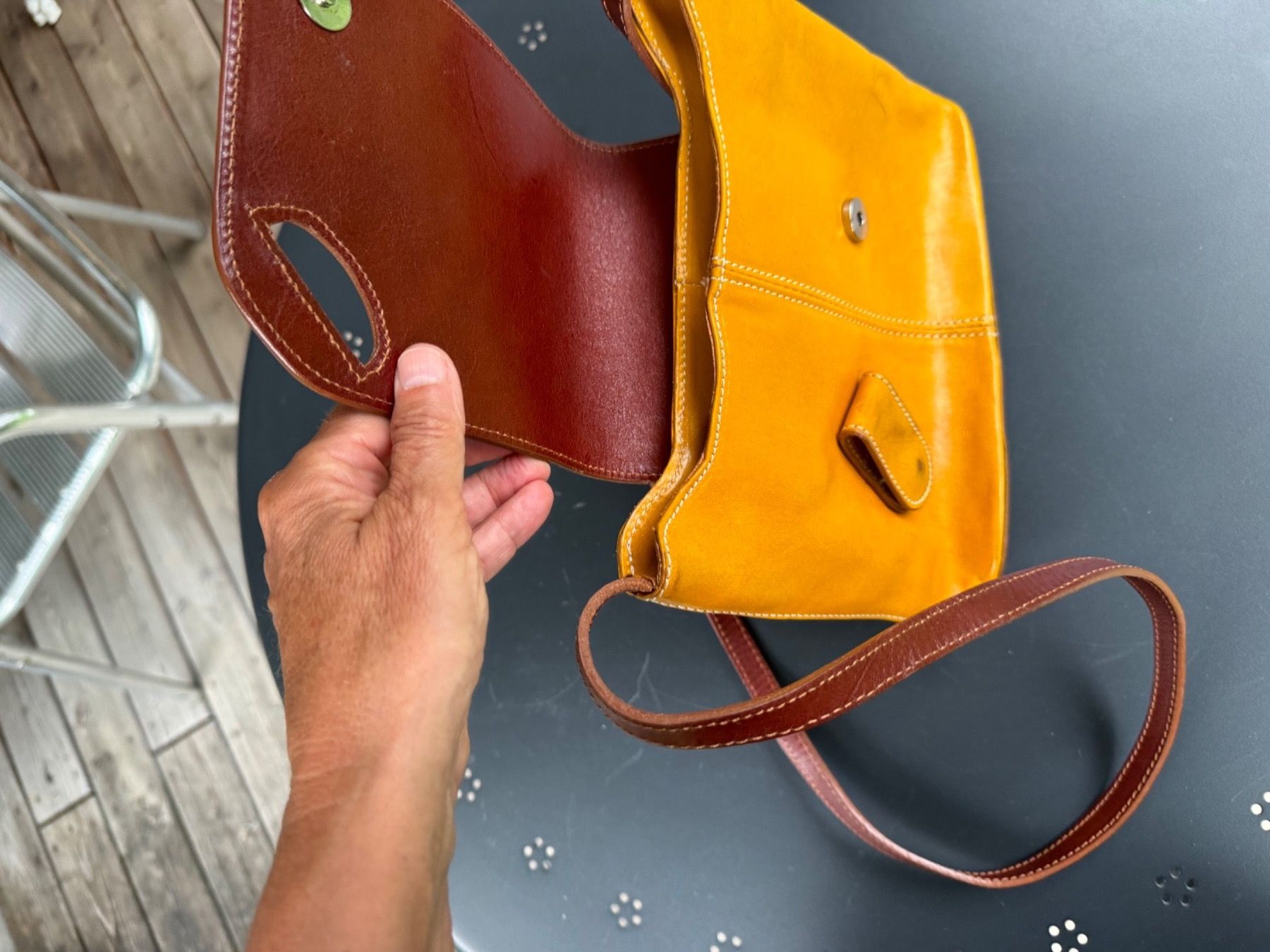 Borse da donna: Kauzig Handtasche aus Leder – Usato da Zürich venduto da Manubene 1
